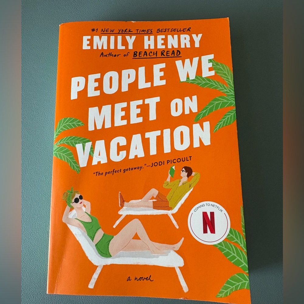 People We Meet on Vacation by Emily Henry (Paperback)